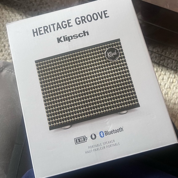 NIB KIipsch Heritage Groove Speaker - Picture 2 of 2